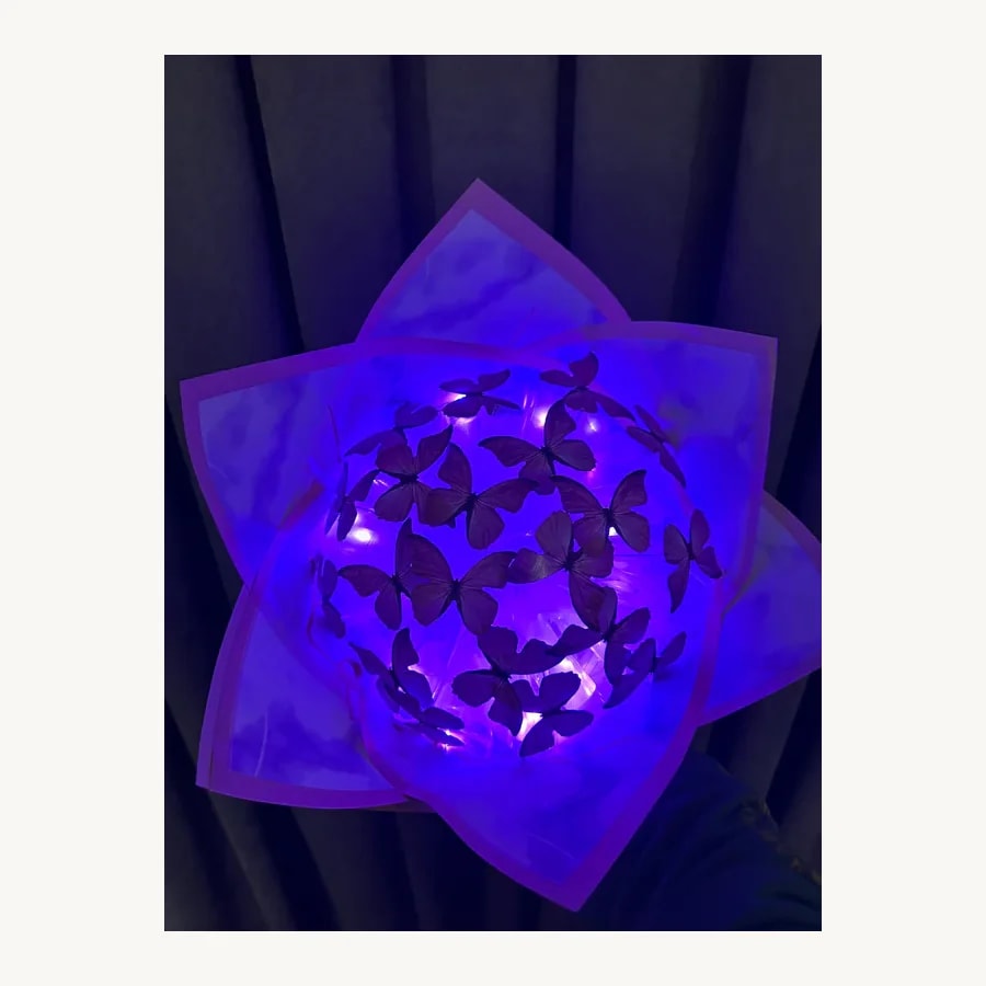 Mor Led Işıklı Kelebek Buketi